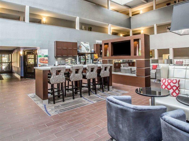Quality Suites Nashville Airport Exteriör bild