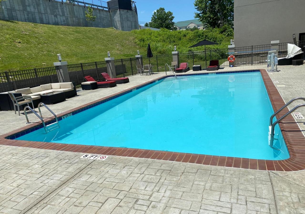 Quality Suites Nashville Airport Exteriör bild