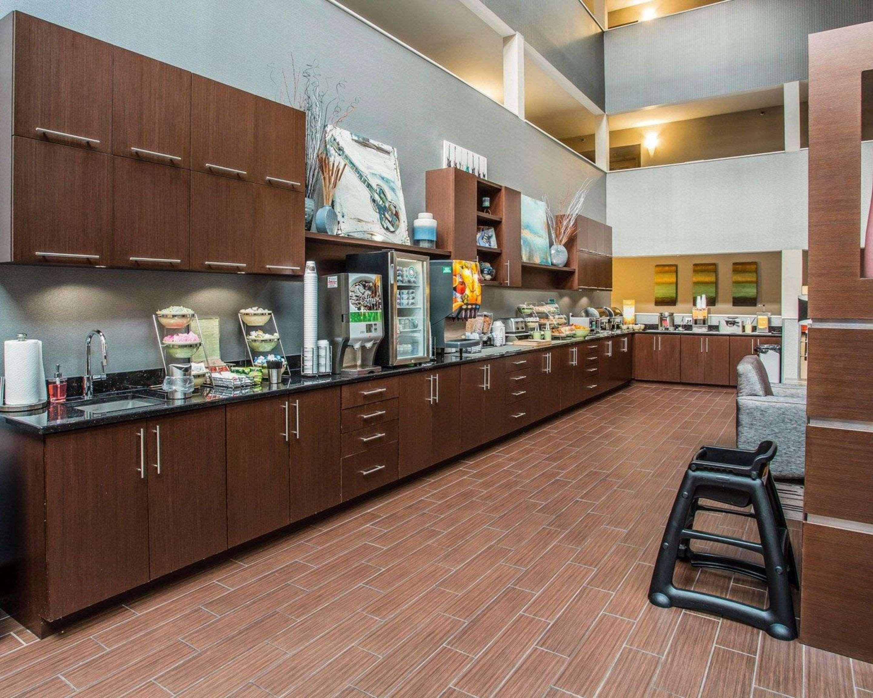 Quality Suites Nashville Airport Exteriör bild