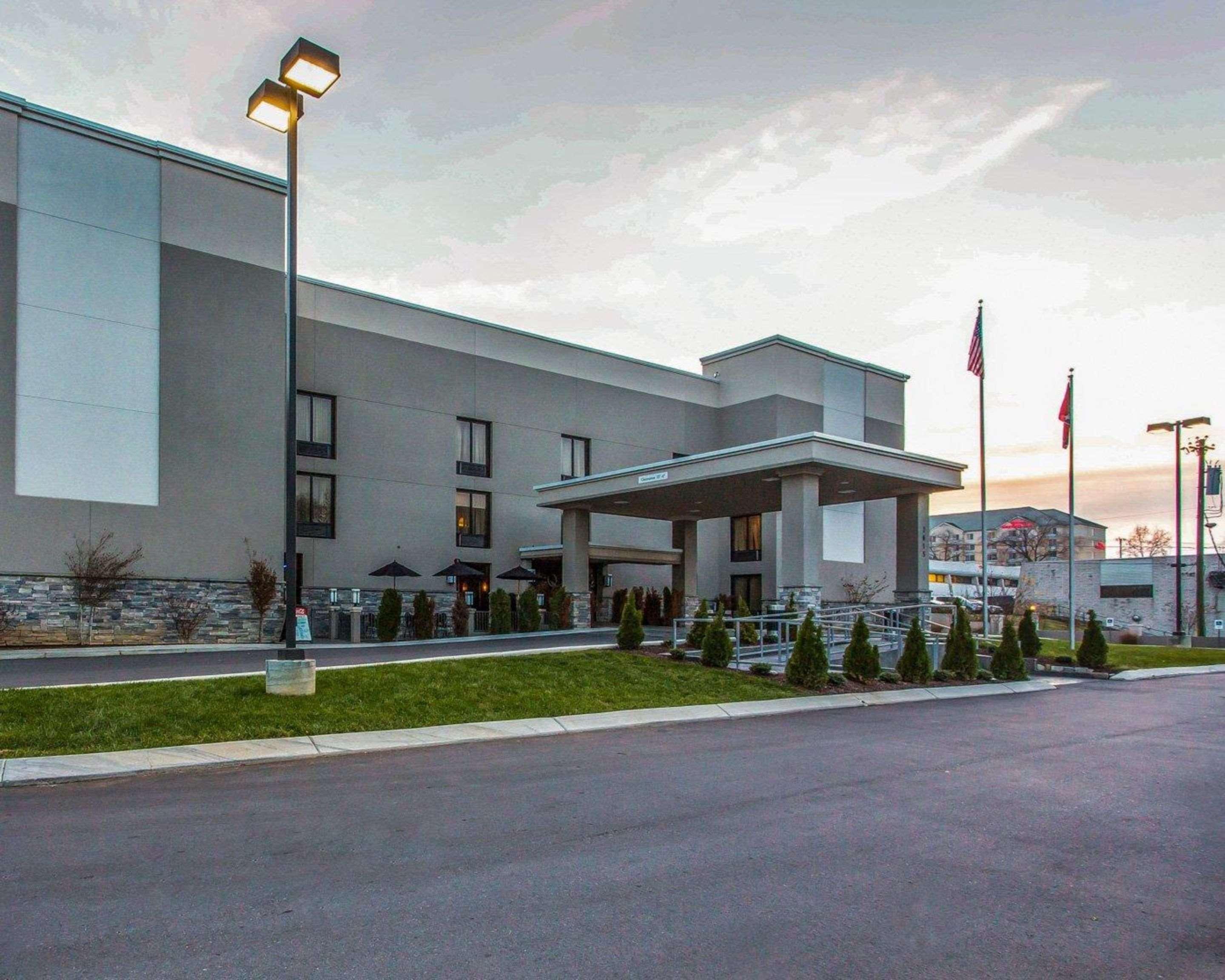Quality Suites Nashville Airport Exteriör bild