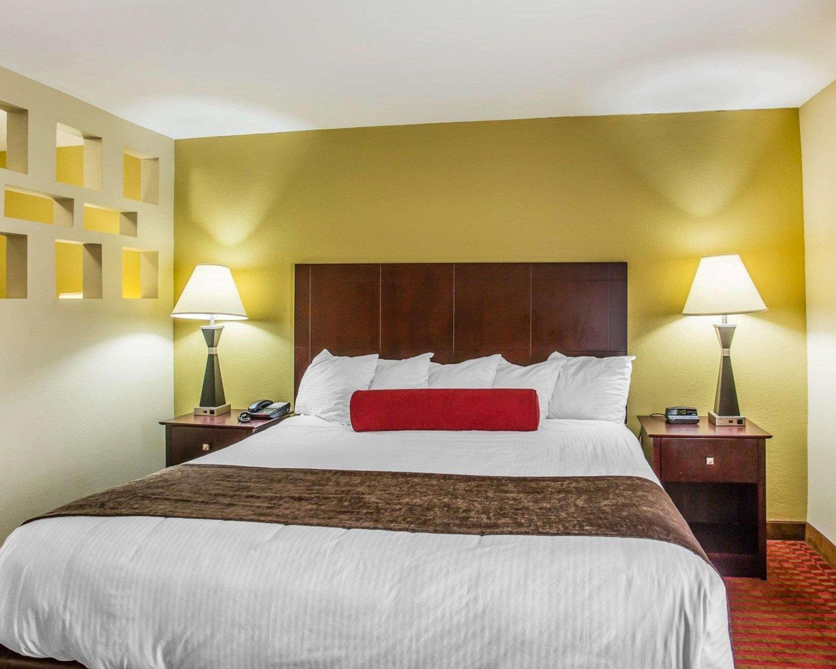 Quality Suites Nashville Airport Exteriör bild