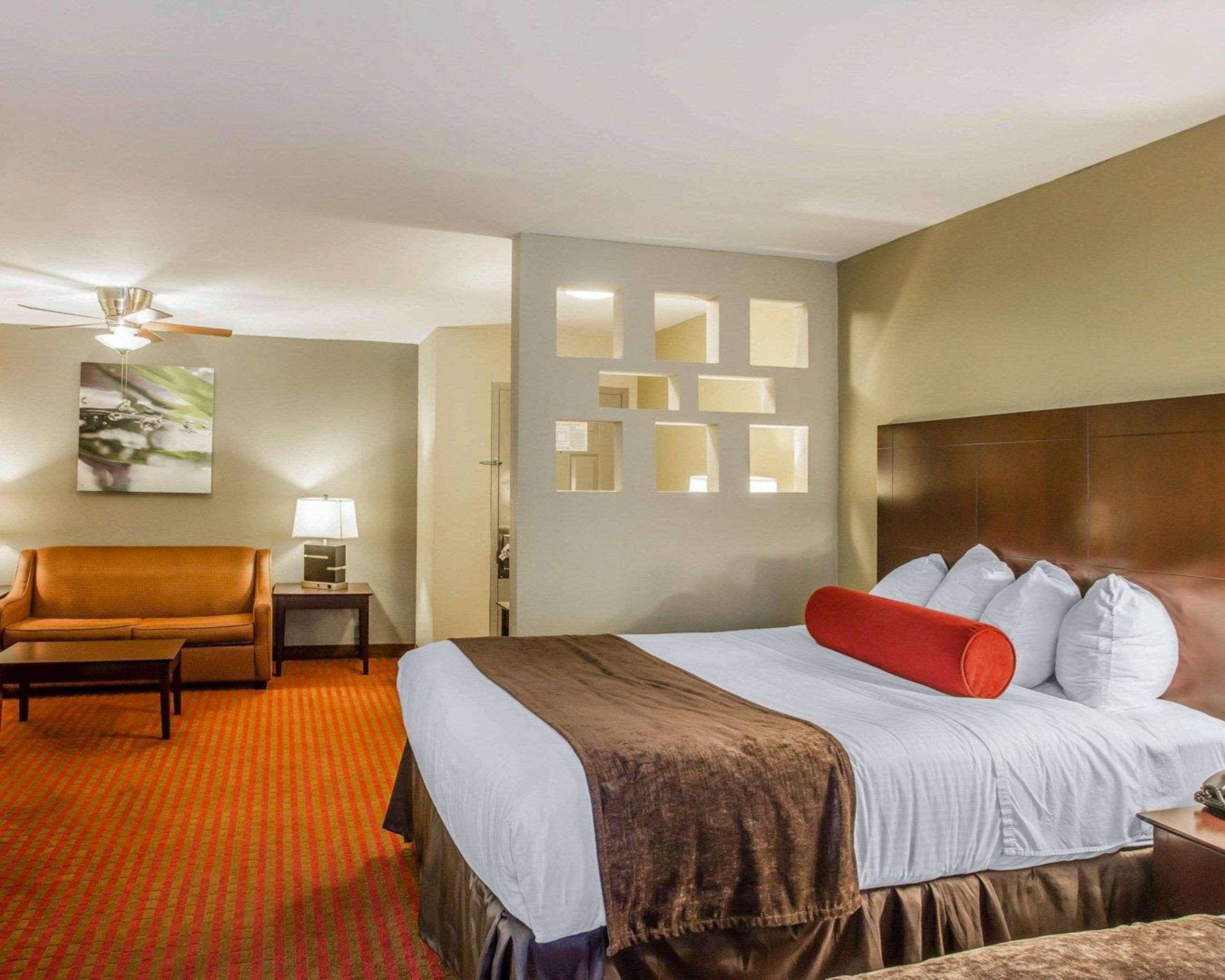 Quality Suites Nashville Airport Exteriör bild