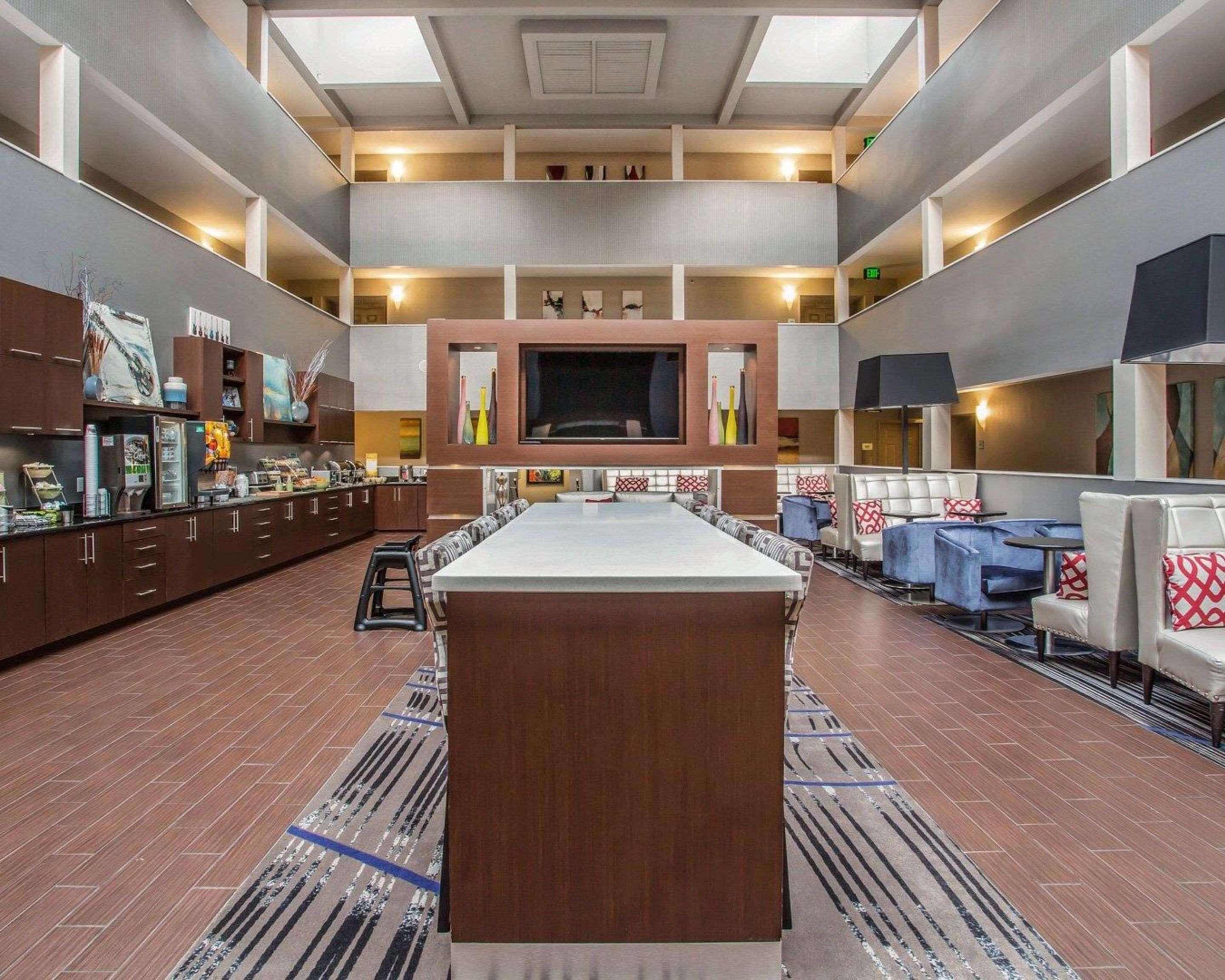 Quality Suites Nashville Airport Exteriör bild