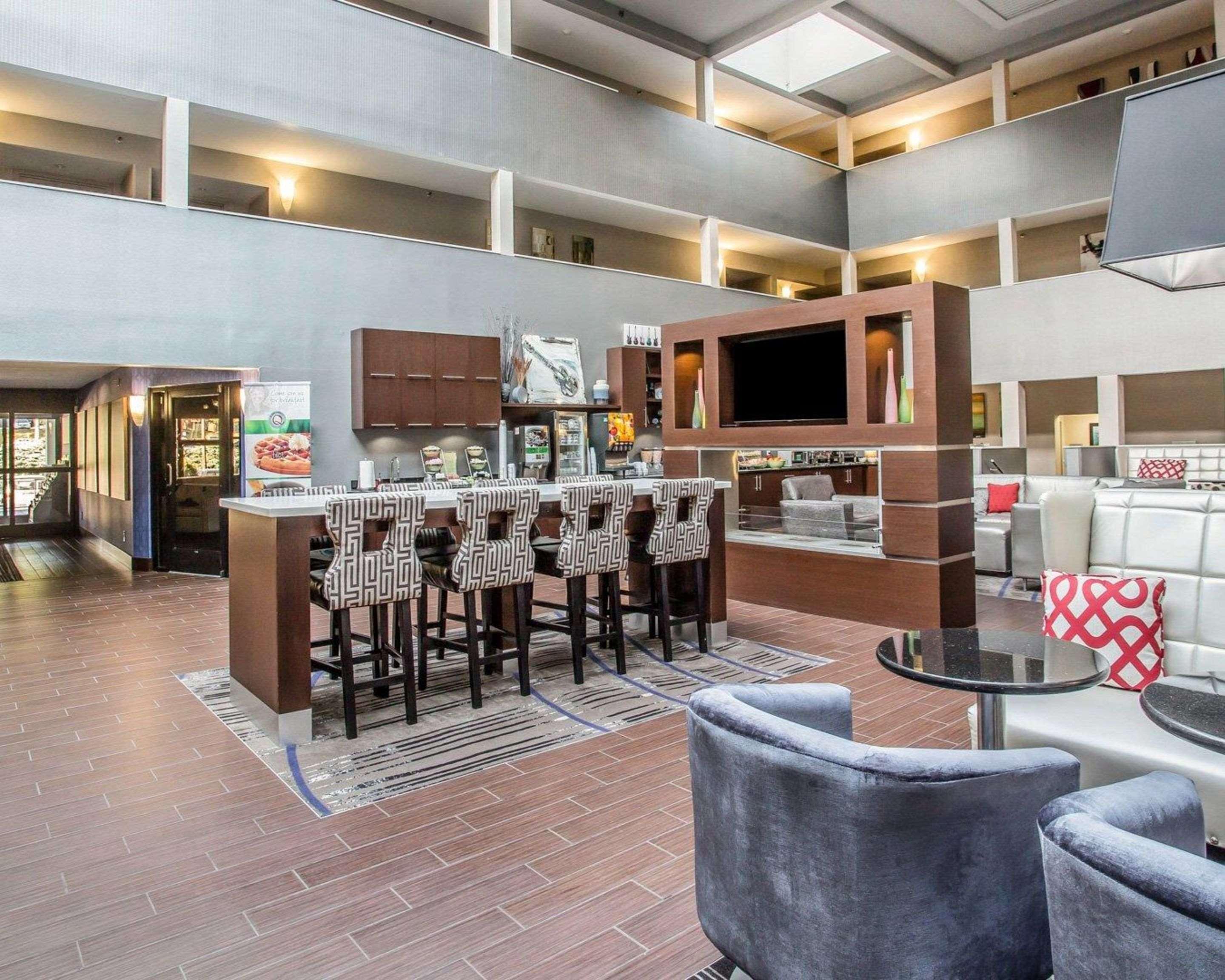 Quality Suites Nashville Airport Exteriör bild