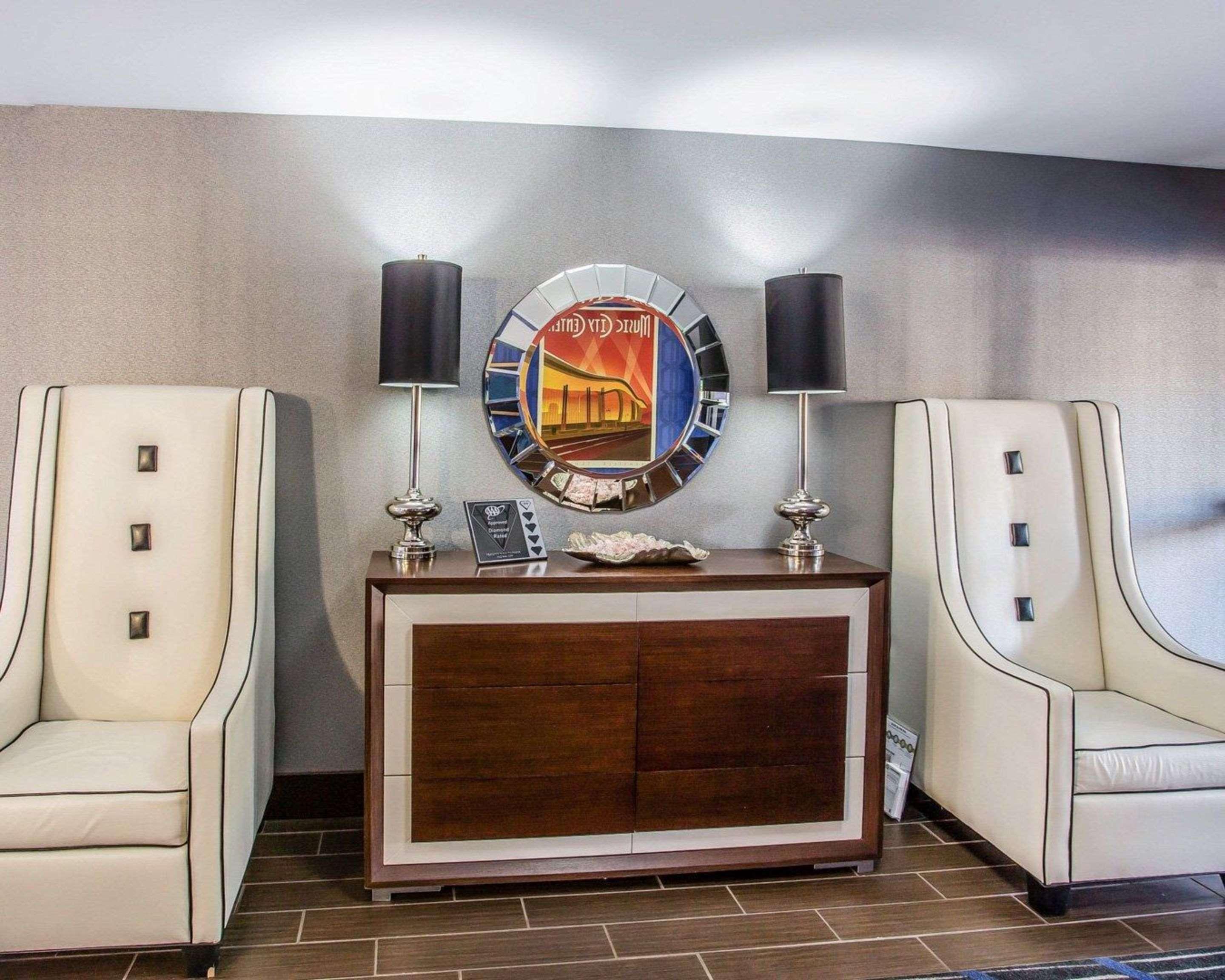 Quality Suites Nashville Airport Exteriör bild