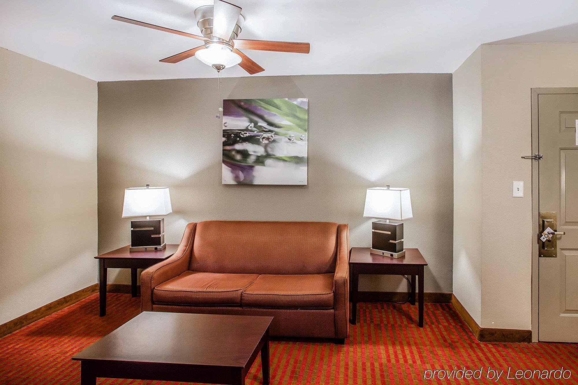 Quality Suites Nashville Airport Exteriör bild